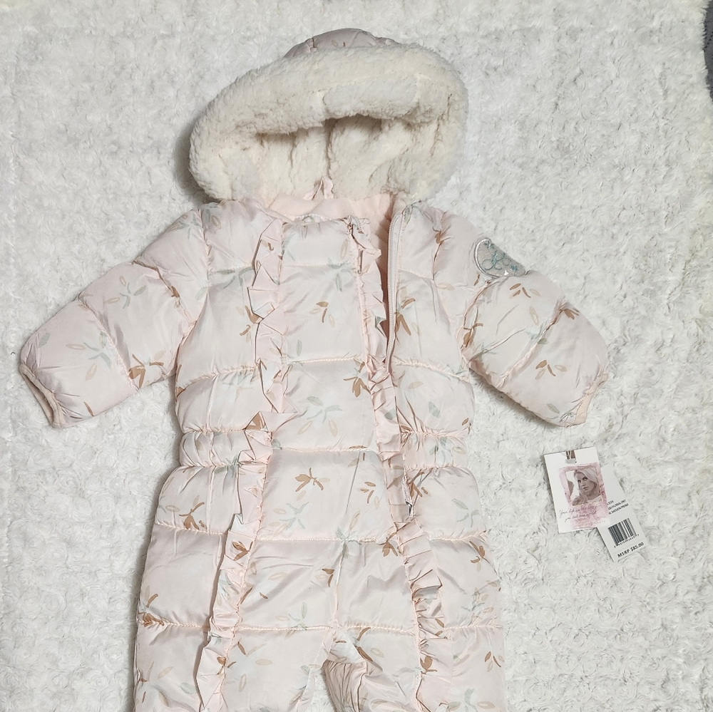NWT/ One-piece girl  snow coat